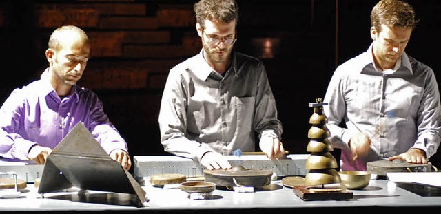 Ein faszinierendes Spiel mit Percussio... im Amphitheater von Augusta Raurica.   | Foto: Loisl Mink