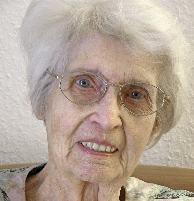Annemarie Weber, geborene Rinkenburger, feiert ihren 90. Geburtstag.  | Foto: Maja Tolsdorf
