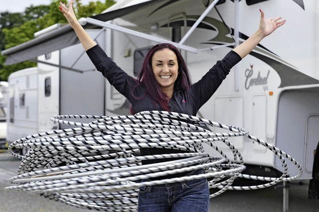 Priscilla Errani ist die Hula-Hoop-Knigin im Circus Charles Knie