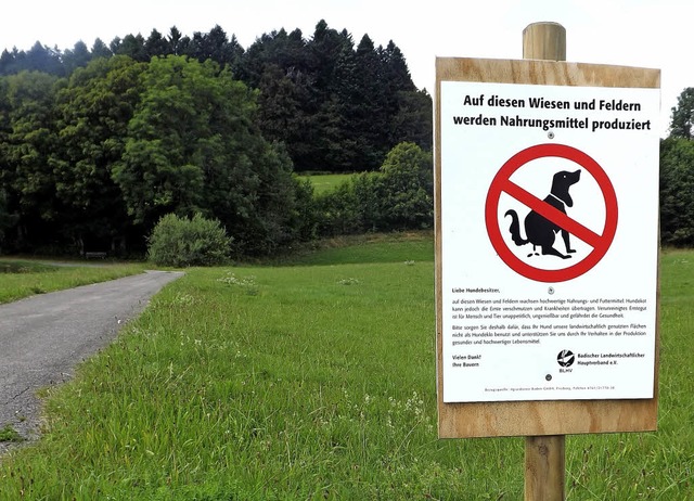 Hundekot wird  im Sommer regelmig zu...des Entsorgen von Hundekot in Wiesen.   | Foto: WOLFGANG ADAM