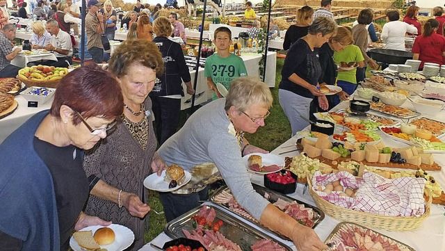 Die 300 Karten fr den Brunch aus regi...war drei Wochen vorm Fest ausverkauft.  | Foto: johannes wasmer