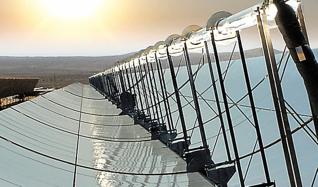 Desertec umfasst solarthermische Kraftwerke wie dieses.  | Foto: dpa
