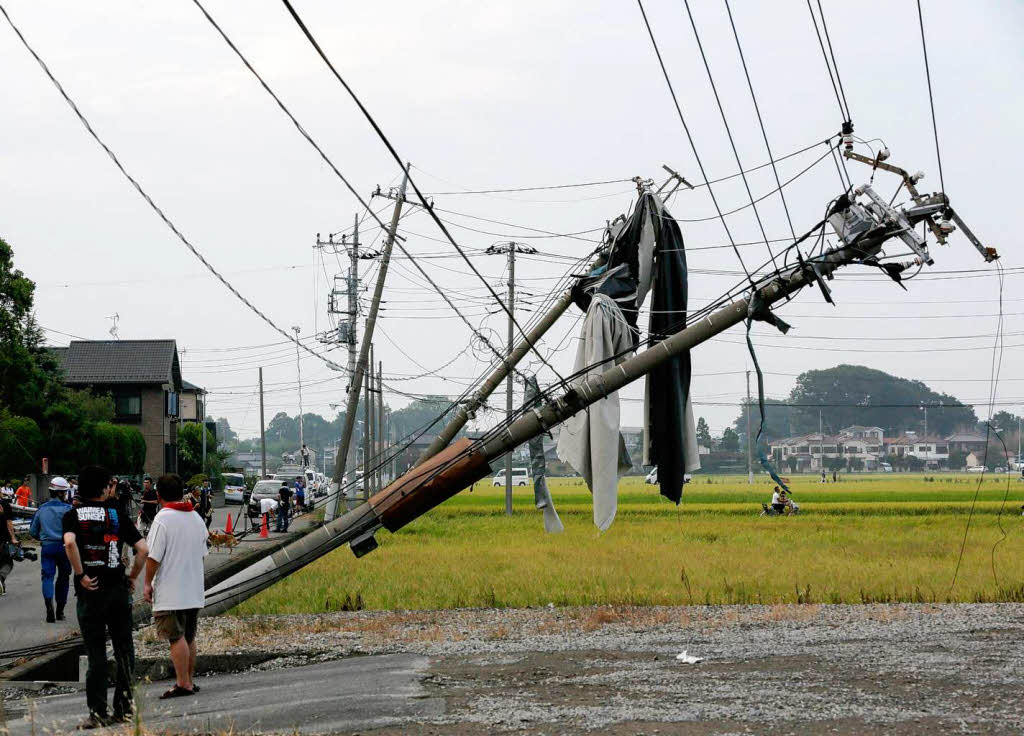 Ein Tornado hat schwere Verwstungen in Teilen Ostjapans angerichtet.
