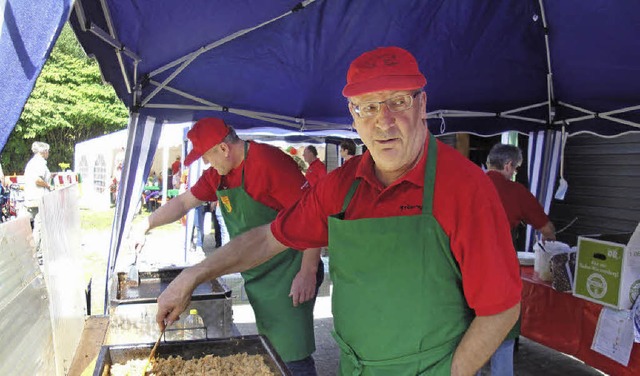 Seit vielen Jahren steht der frhere Z...erviert das bekannte wrzige Gyros.     | Foto: hansjrg bader