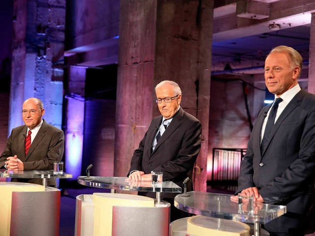 Im TV-Dreikampf (von links): Gregor Gy...rle (FDP) und Jrgen Trittin (Grne).   | Foto: dpa