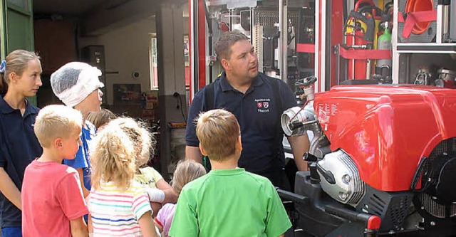 Auch bei der Feuerwehr gab&#8217;s fr...blicke, so wie hier am Lschfahrzeug.   | Foto: Privat