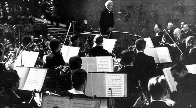 Wie es begann: Toscanini 1938 in Luzern   | Foto: Festival, dpa