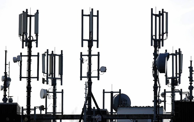 Umkmpft sind deutsche Antennen fr Mobilfunk und UMTS.  | Foto: dpa