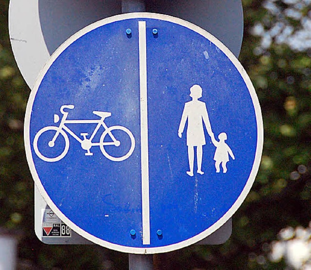 Dieses Schild markiert  den getrennten Rad- und Gehweg.   | Foto: BZ
