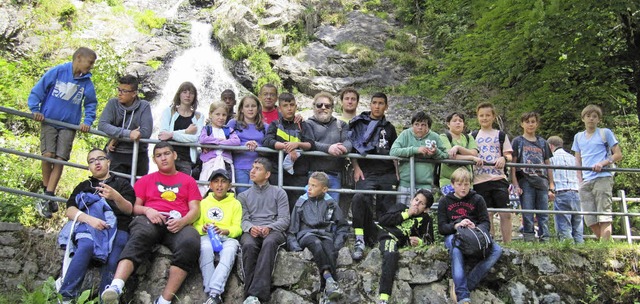 Kinder und Jugendliche aus Breisach un...zwald auch die Todtnauer  Wasserflle.  | Foto: privat