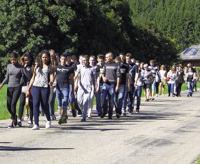 70 Jugendliche aus Frankreich, die dor...d besichtigten auch mehrere Betriebe.   | Foto: Ulrike Spiegelhalter