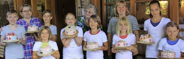 &#8222;Wir backen mit euch einen Kuche...on Tabletts&#8220; auf ihrem Programm.  | Foto: Rolf-Dieter Kanmacher