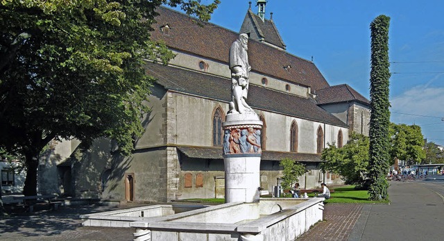 Auch die Theodorskirche kann besichtig... Im Vordergrund der Wettsteinbrunnen.   | Foto: bs.ch/Juri Weiss
