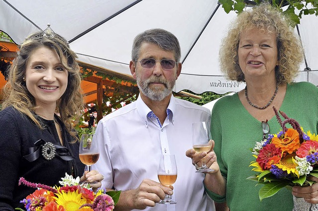 Die Badische  Weinprinzessin  Marie-Lu... Ruser  und Stadtrtin  Petra Hfler.   | Foto: Barbara Ruda