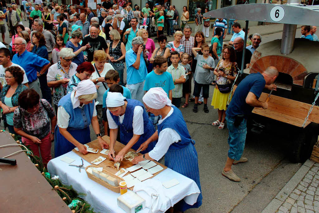 Brauchtum und Wein zogen viele Gste nach Eichstetten und Merdingen