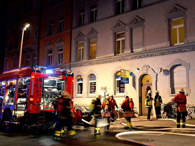 Als die Feuerwehrleute am 30. Juni ins...en sie den Leichnam  des 45-Jhrigen.   | Foto: Seeger (dpa)