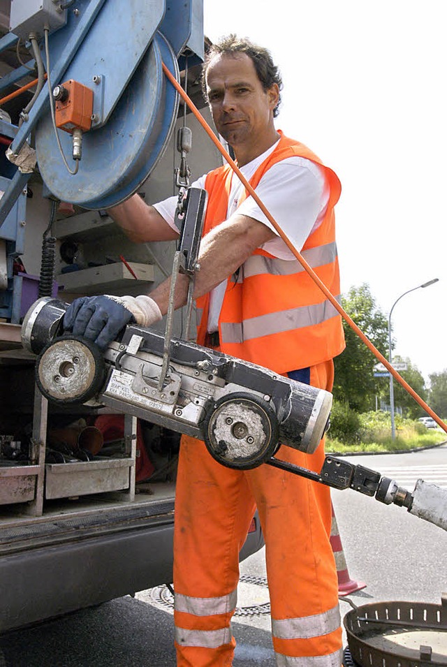 Bei der Kontrolle von Kanalrohren kommt modernste Technik zum Einsatz.   | Foto: Archivfoto: Bergmann