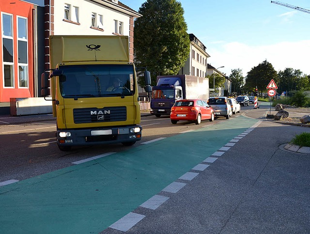 Rammersweier Strae, Prinz Eugen-Stra...elung an Baustelle Postlaster Post LkW  | Foto: Burgmaier Ralf