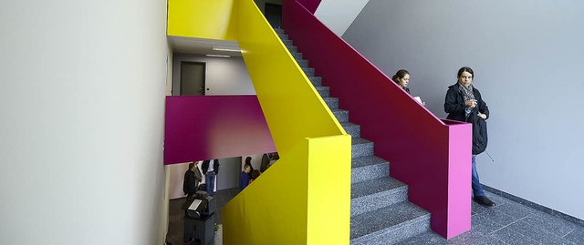 Moderne Farben, gute Akustik: Das Trep...1; offen ist, ob nur fr Studierende.   | Foto: Ingo Schneider