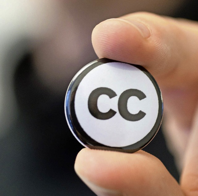 Auf den Punkt:  Button von Creative-Commons-Befrwortern  | Foto: dpa