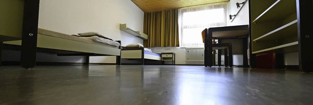 Eine Unterkunft in der Polizeiakademie...mer Strae mit dem Boden des Anstoes   | Foto: Ingo Schneider
