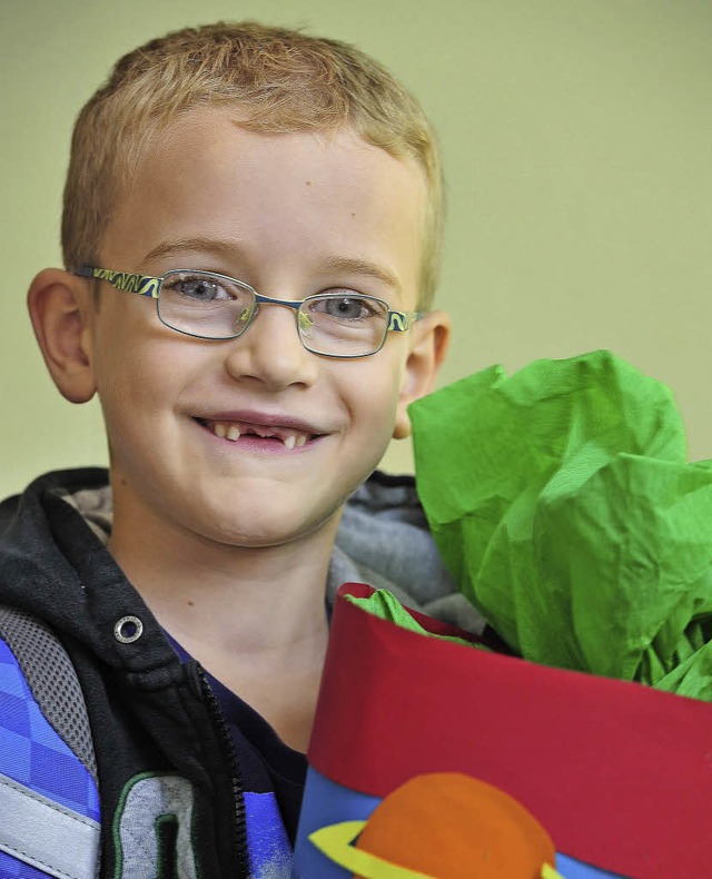 Max Zeller, 6 Jahre: &#8222;In der Sch... toll, da sind Rennautos drauf.&#8220;  | Foto: Thomas Kunz