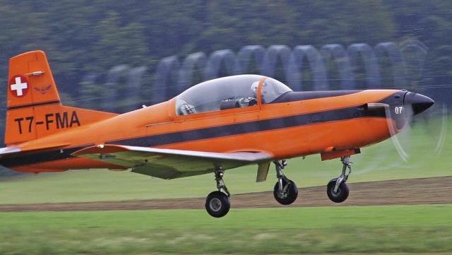 Propeller-Kunst: Wenn beim Flugtag in ...ropellerflugzeug vom Typ Pilatus PC 7.  | Foto: hrvoje miloslavic