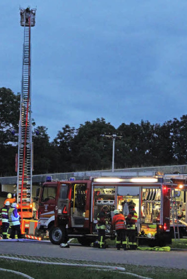 In Kooperation mit der Feuerwehr Laufe...tenschwand am Freitag eine Alarmbung.  | Foto: kirsten lux