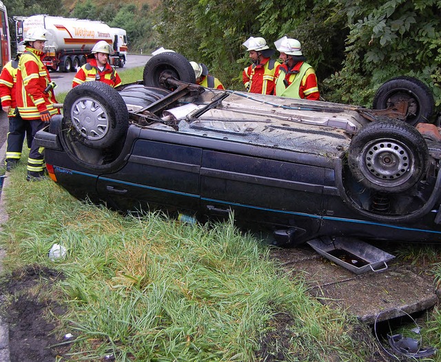 Unverletzt blieb der Fahrer dieses Unfallfahrzeugs.   | Foto: Kamera 24