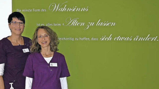 Die Heilpraktikerinnen Sabine Schade  ...tliche Alternativmedizin in Neuenburg   | Foto: Dorothee Philipp