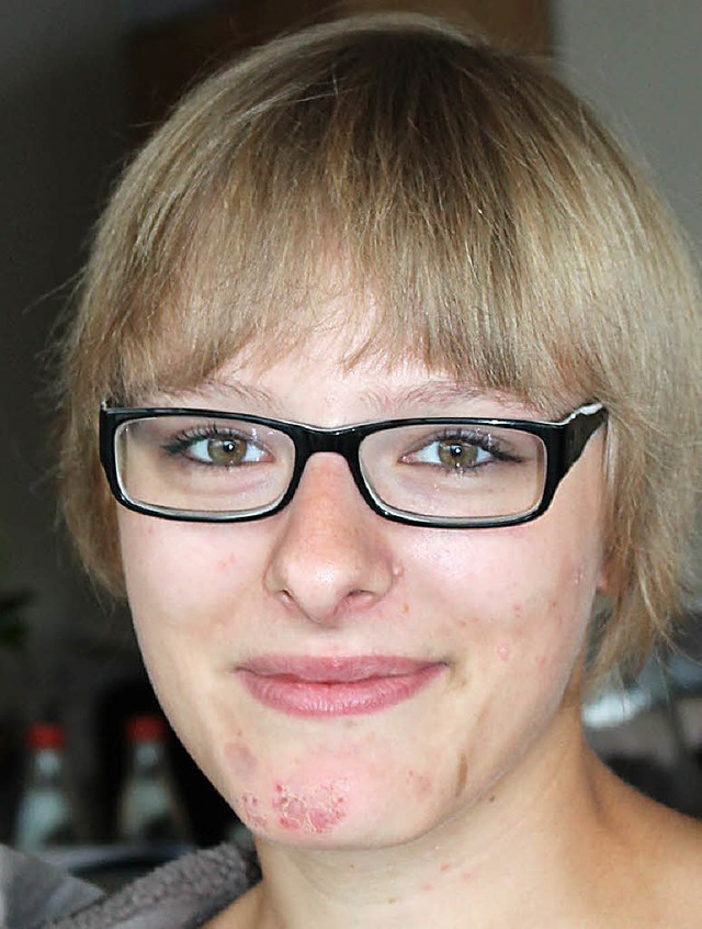 Frisch gebackene Metallbaumeisterin Nadine Benz geboren Burkard (21).  | Foto: Christa Maier