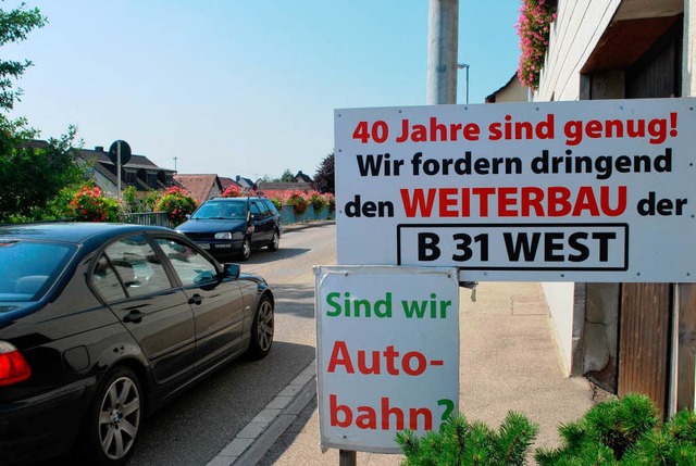 In vielen Gemeinden am Kaiserstuhl wir... der Weiterbau der B31 West gefordert.  | Foto: Benjamin Bohn