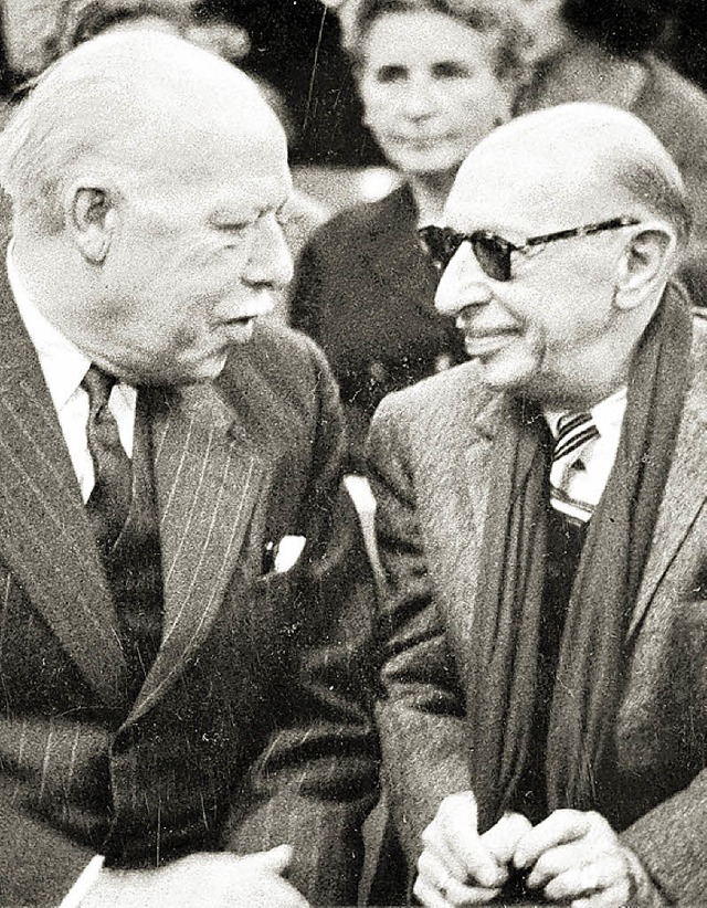 Prinz Max Egon zu Frstenberg (links) mit Igor Strawinsky bei den Musiktagen.   | Foto: Archiv