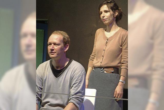 Förnbacher Theater im Badischen Bahnhof zeigt „Wir lieben und wissen nichts“