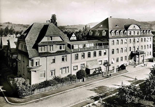 Das St. Elisabethen-Krankenhaus nach 1... An- und Neubau, der heute noch steht.  | Foto: zvg/Barbara Ruda