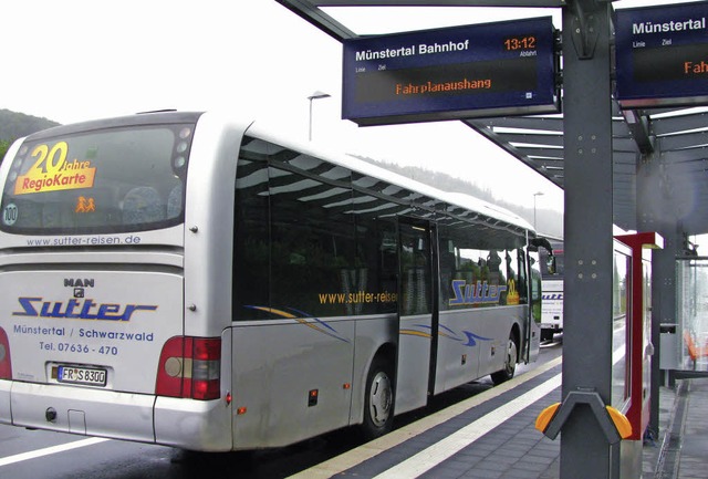Der PNV mit Bahn und Bus luft in Mn...pricht der neue Nahverkehrsplan (NVP).  | Foto: Manfred Lange