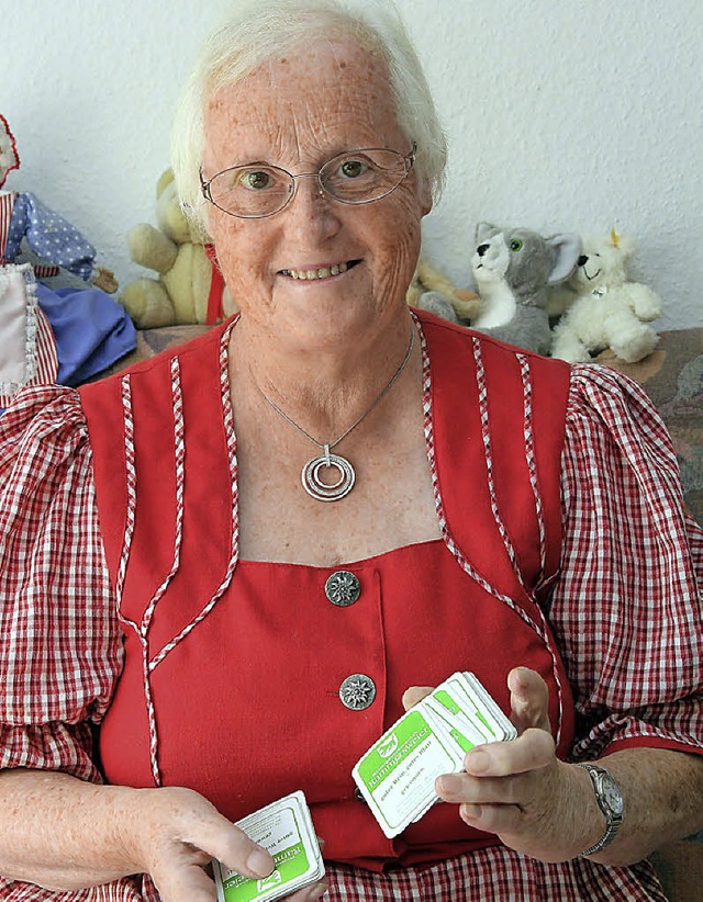 Anneliese Schwanen liebt auch mit 70 noch das Skatklopfen.   | Foto: Heck