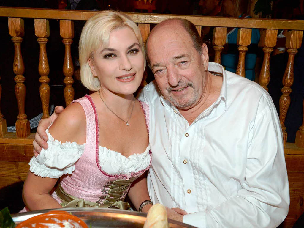 Musikproduzent Ralf Siegel und seine Ehefrau, die Sopranistin Kriemhild Siegel. Musikproduzent Ralf Siegel und seine Ehefrau, die Sopranistin Kriemhild Siegel.