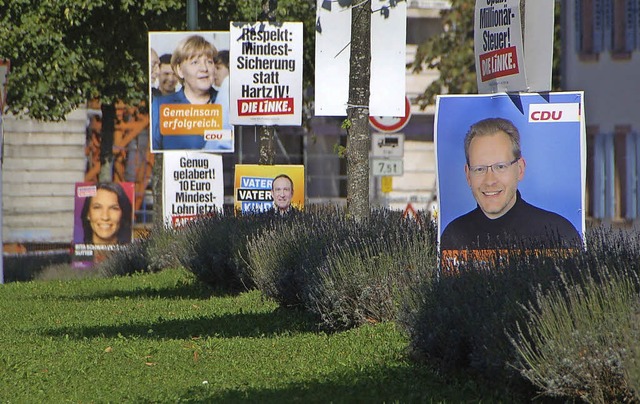 Von Baum zu Baum wechselt die politisc... dem Seniorenzentrum in Gundelfingen.   | Foto: Frank Kiefer