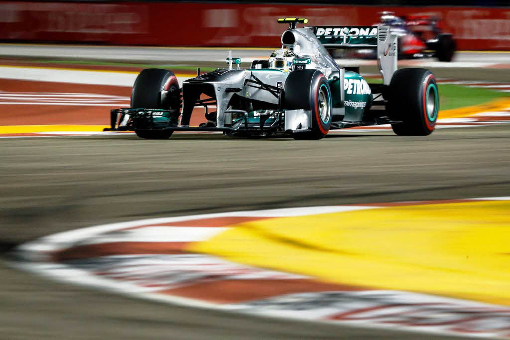 Formel-1-Nachtrennen in Singapur – Lewis Hamilton