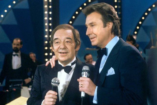 Zwei Groe der TV-Unterhaltung: Paul Kuhn und Peter Alexander 1984  | Foto: DPA