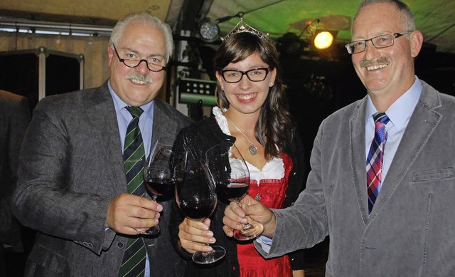 Das  Bischoffinger Weinfest wurde von ...germeister Gabriel Schweizer erffnet.  | Foto: benjamin bohn