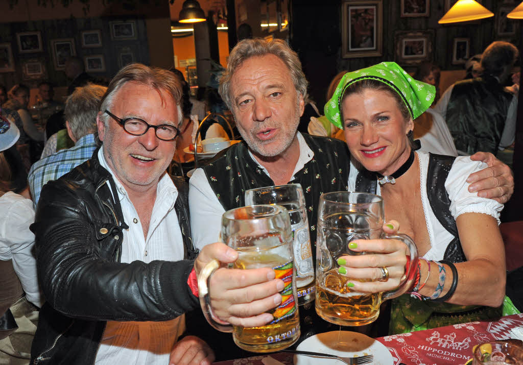 Die Schauspieler Andreas Schmidt-Schaller (v-l), Gerd Silberbauer und Astrid Fünderich. Die Schauspieler Andreas Schmidt-Schaller (v-l), Gerd Silberbauer und Astrid Fünderich.