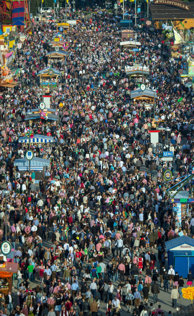 Das Oktoberfest in München – Das größte Volksfest der Welt lädt bis zum 06.10.2013 zum Besuch. Das Oktoberfest in München – Das größte Volksfest der Welt lädt bis zum 06.10.2013 zum Besuch.