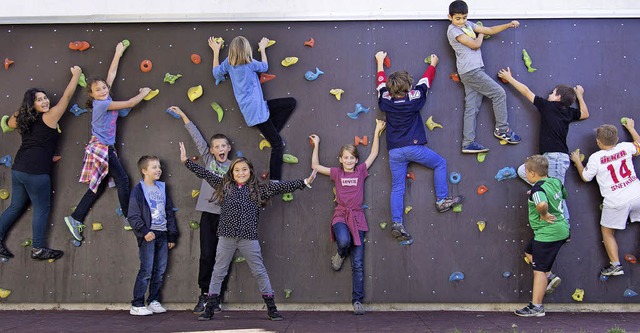 Hinauf zu neuen Zielen: Die Salzertschule will  Ganztags-Grundschule werden.   | Foto: Henry Balaszeskul