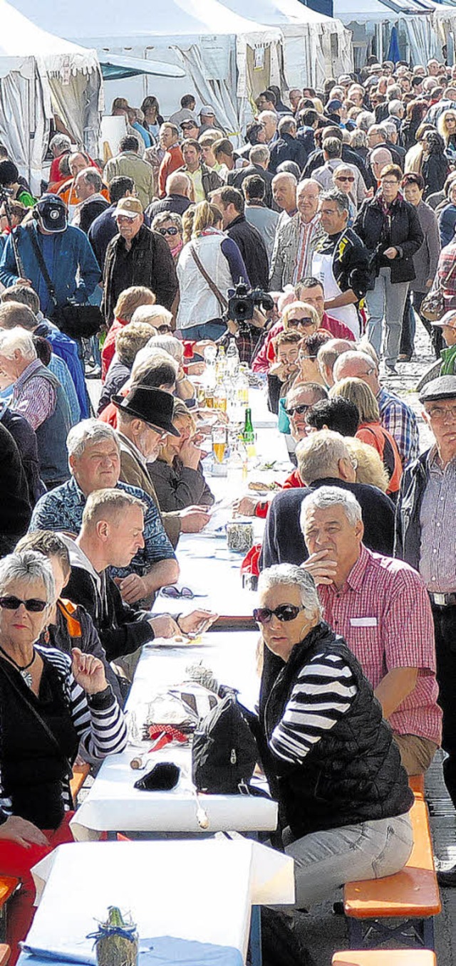 Essensdfte lockten viele Besucher nach Hfingen.   | Foto: Lendle