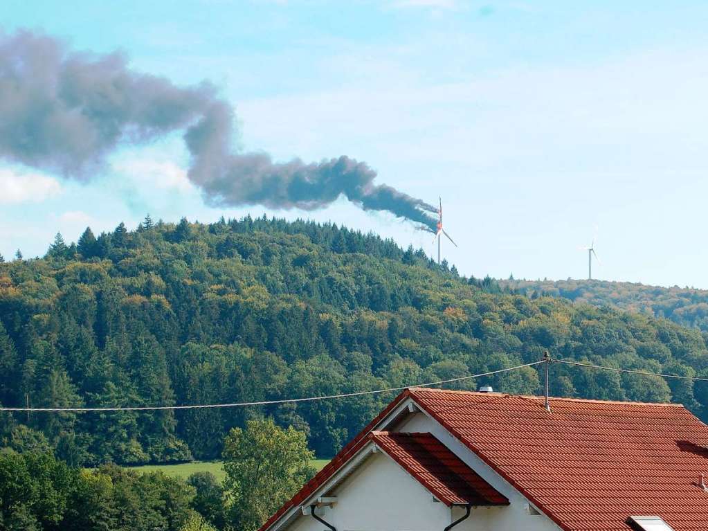 Der Brand auf dem Langenhard, von Sulz aus gesehen.