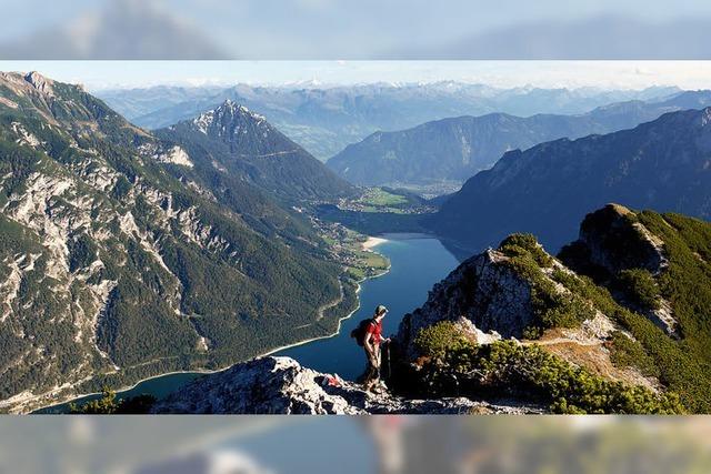 Fünf-Gipfel-Klettersteig: Im steilen Fels über dem Tiroler Meer