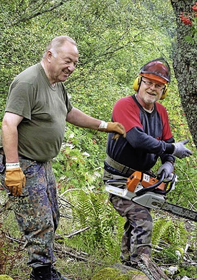 Die beiden Vorsitzenden der Reserviste...ardt, gingen mit gutem Beispiel voran.  | Foto: Jean-Bernard Scherrer