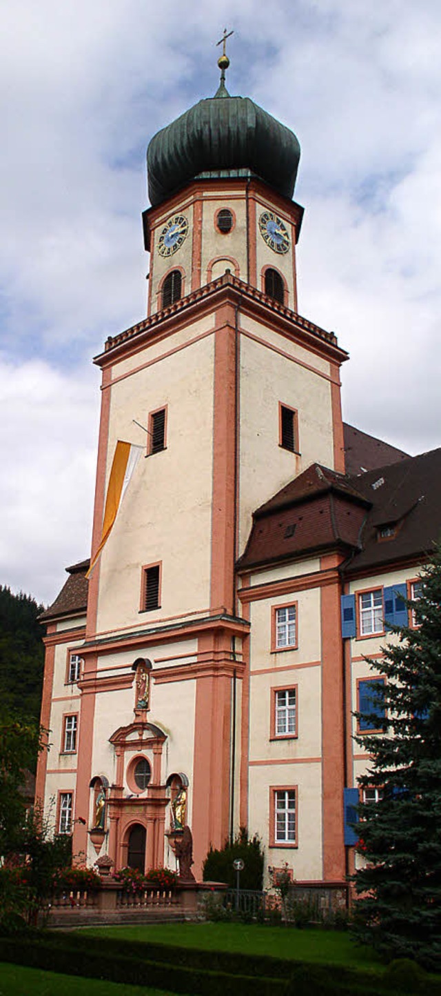 Rund um die Pfarrkirche  und das Klost...det am Sonntag das  Pfarrfest  statt.   | Foto: Gross